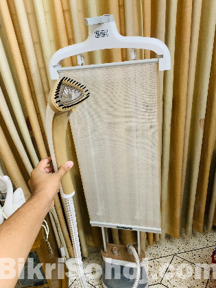 BLACK & DECKER 2000W Garment Steamer